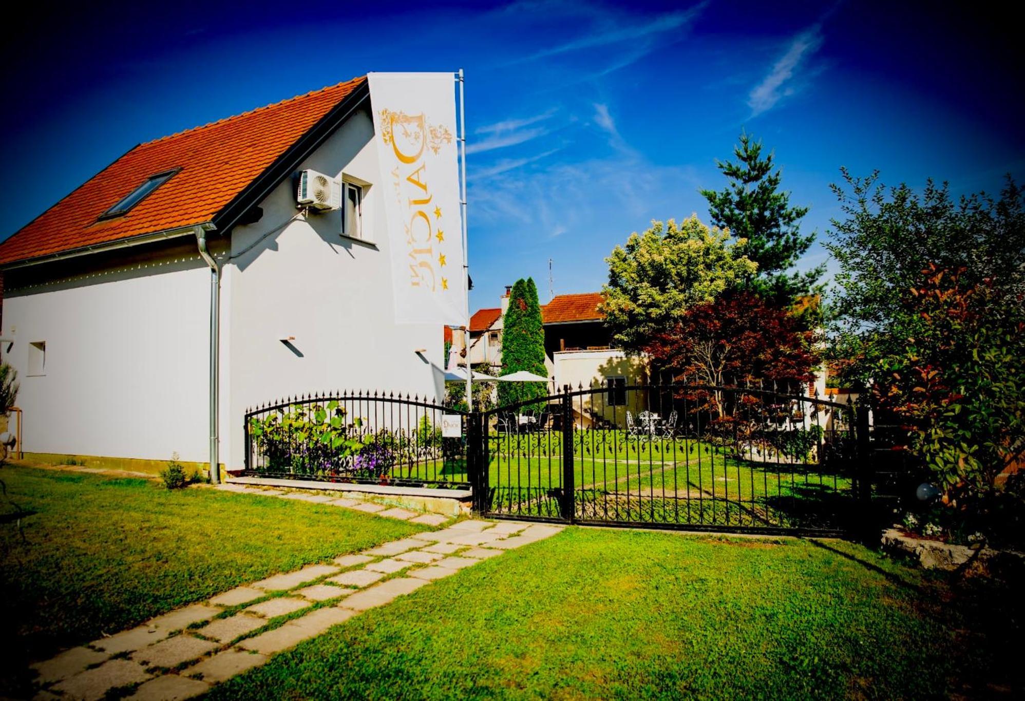 ואראז'דינסקה טופליצה Holiday House Apartments Dajcic מראה חיצוני תמונה